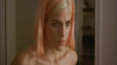Slutty College Girls Μοιράστηκαν τους συγκατοίκους τους Cock